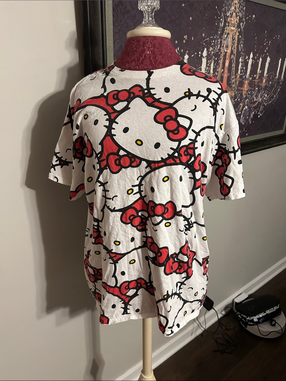 💚 Hello Kitty White T-Shirt with Red Bow All-Over Print